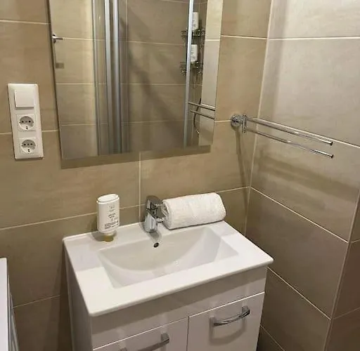 Direkt Bei U1 * Βιέννη